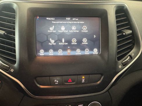 Used 2021 Jeep Cherokee Latitude Lux image 28