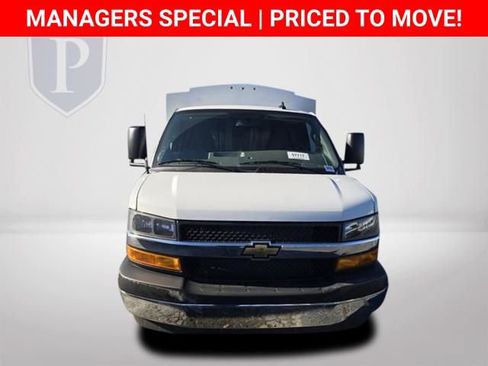 New 2025 Chevrolet Express 3500 w/ Power Convenience Package image 12