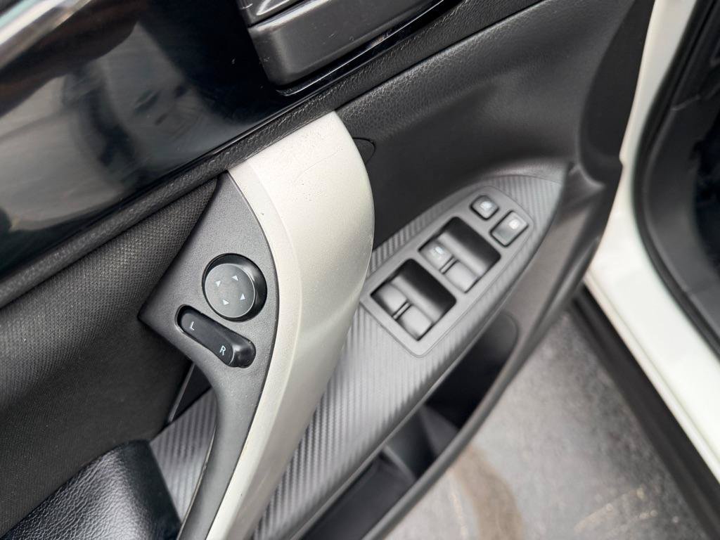Used 2020 Mitsubishi Eclipse Cross ES FWD image 23