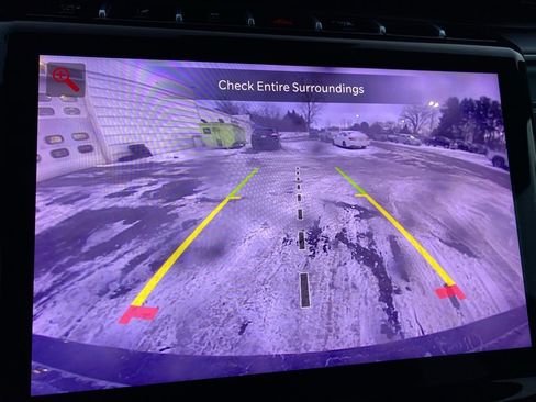 Used 2024 Jeep Grand Cherokee Limited w/ Black Appearance Package image 15