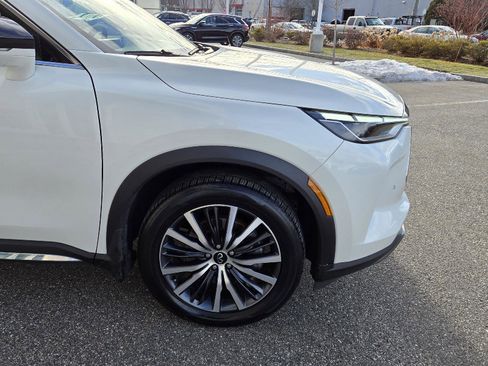 Certified 2024 INFINITI QX60 Sensory image 16