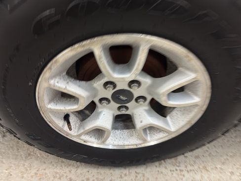 Used 2009 Ford Ranger FX4 image 24