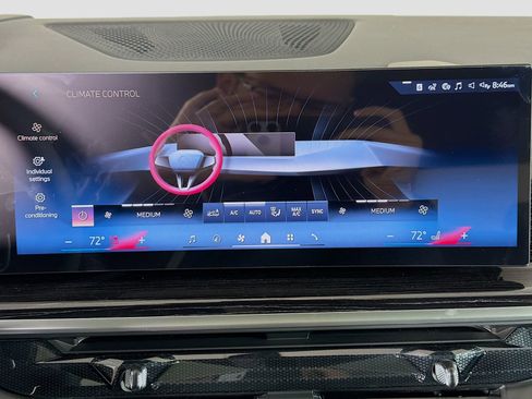 New 2026 BMW X7 xDrive40i w/ Executive Package image 19