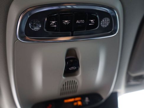 Used 2018 Volvo S90 T5 Momentum w/ Convenience Package FWD image 36