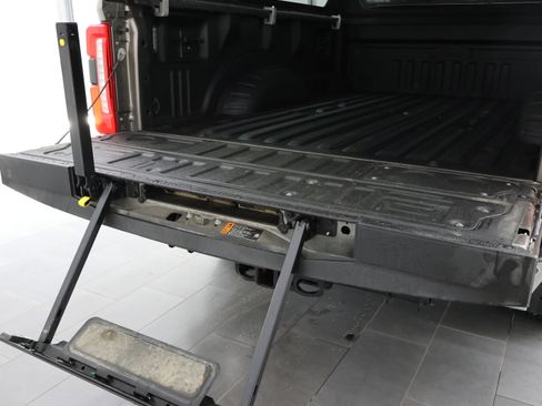 Used 2023 Ford F350 Lariat w/ Chrome Package AWD/4WD image 32