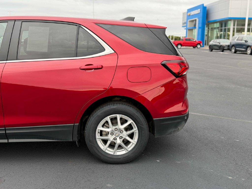 Used 2024 Chevrolet Equinox LT AWD/4WD image 13