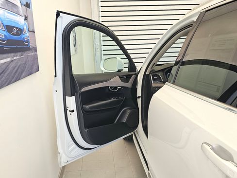 Certified 2022 Volvo XC90 T6 Inscription w/ Climate Package image 21