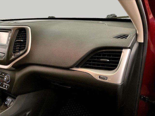 Used 2016 Jeep Cherokee Sport w/ Cold Weather Group AWD/4WD image 15