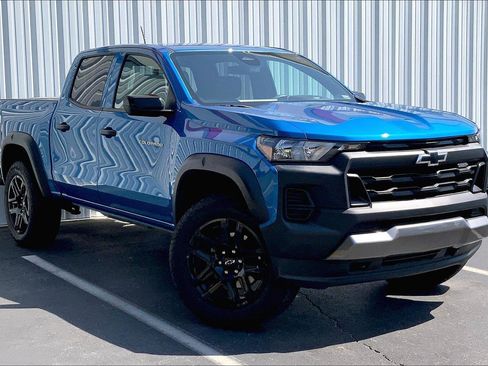 Used 2024 Chevrolet Colorado Trail Boss w/ Advanced Trailering Package AWD/4WD image 31