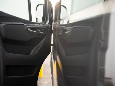 New 2025 Mercedes-Benz Sprinter 2500 image 11