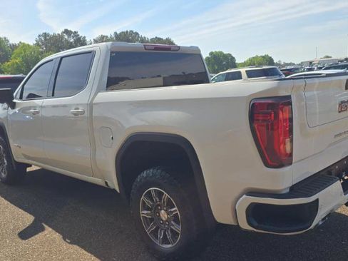 Used 2025 GMC Sierra 1500 AT4 AWD/4WD image 6