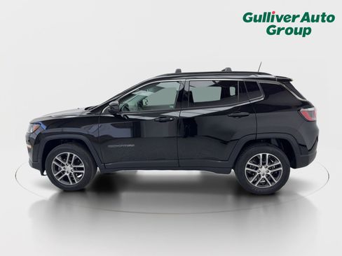 Used 2018 Jeep Compass Latitude w/ Popular Equipment Group image 3