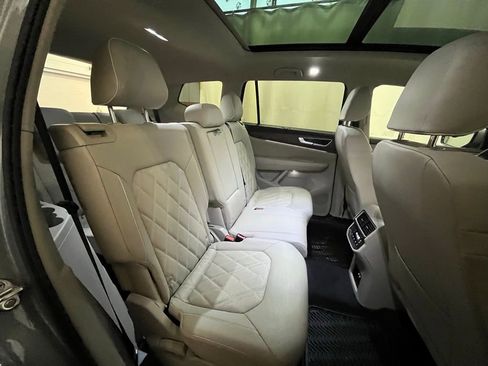 Certified 2025 Volkswagen Atlas SEL Premium R-Line image 25