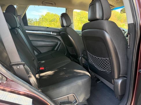 Used 2015 Kia Sorento LX AWD/4WD image 17