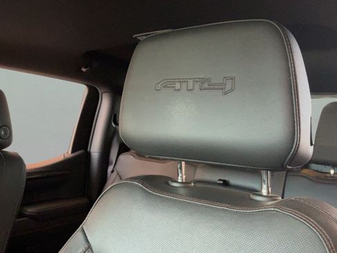 Used 2022 GMC Sierra 1500 AT4 w/ AT4 Preferred Package AWD/4WD image 26