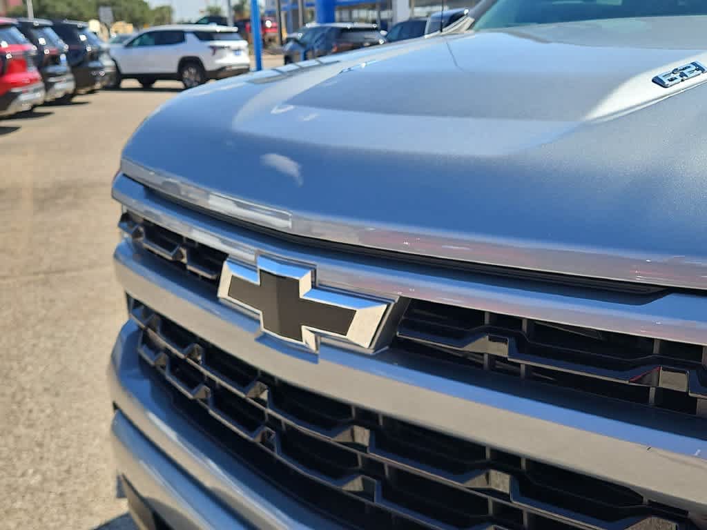 New 2026 Chevrolet Silverado 1500 RST w/ Z71 Off-Road Package AWD/4WD image 13