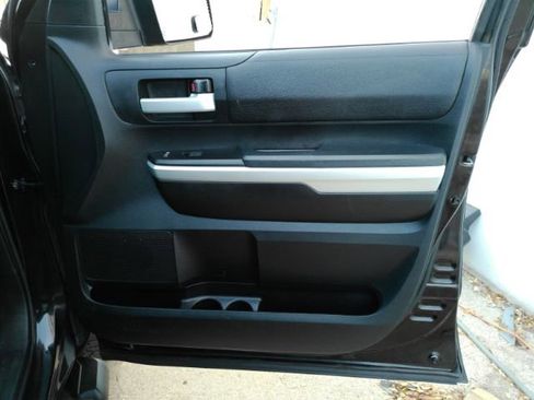 Used 2016 Toyota Tundra SR5 w/ TRD Off Road Package image 16