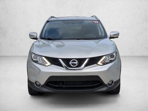 Used 2017 Nissan Rogue Sport SL FWD image 2
