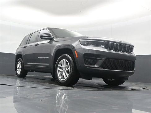 New 2025 Jeep Grand Cherokee Laredo X w/ Luxury Tech Group I image 43