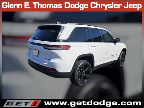 Certified 2023 Jeep Grand Cherokee Limited w/ Luxury Tech Group II AWD/4WD image 7