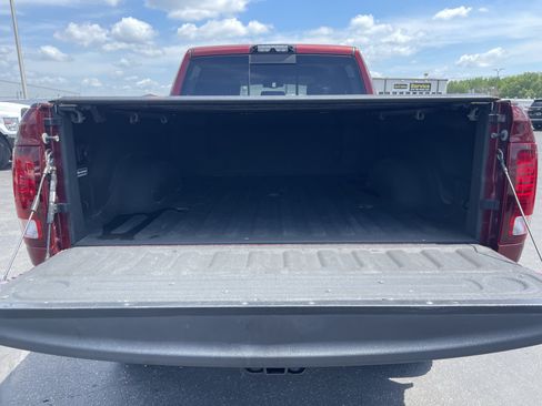 Used 2018 RAM 2500 Laramie w/ Sport Appearance Group AWD/4WD image 10