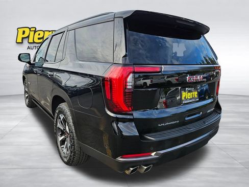 Used 2025 GMC Yukon AT4 Ultimate AWD/4WD image 3