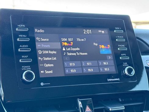 Used 2022 Toyota Camry SE image 20