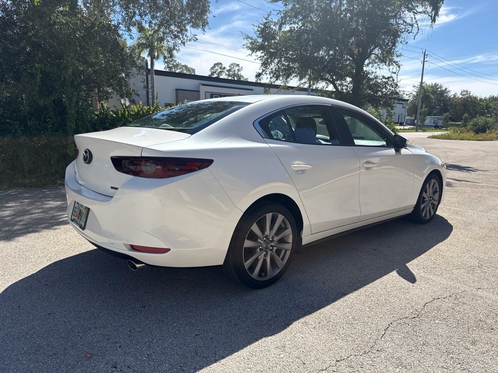 Used 2021 MAZDA MAZDA3 s FWD image 6
