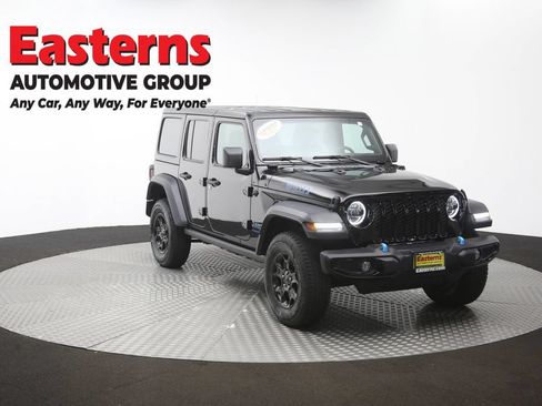 Used 2023 Jeep Wrangler Unlimited w/ Cold Weather Group AWD/4WD image 50