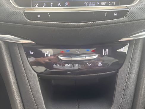 Used 2022 Cadillac XT5 Premium Luxury w/ Technology Package image 26