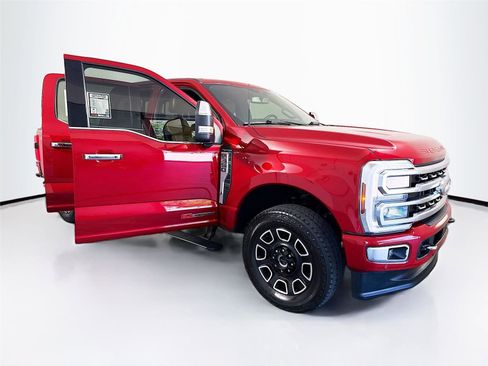 Used 2024 Ford F350 Platinum AWD/4WD image 40