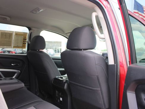 Used 2021 Nissan Titan SV w/ SV Convenience Package AWD/4WD image 35