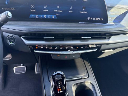 Used 2025 Cadillac XT4 Sport w/ LPO, Floor Liner Package image 27