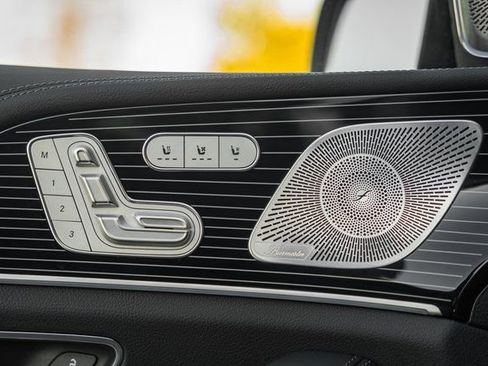 New 2026 Mercedes-Benz GLS 450 4MATIC image 40
