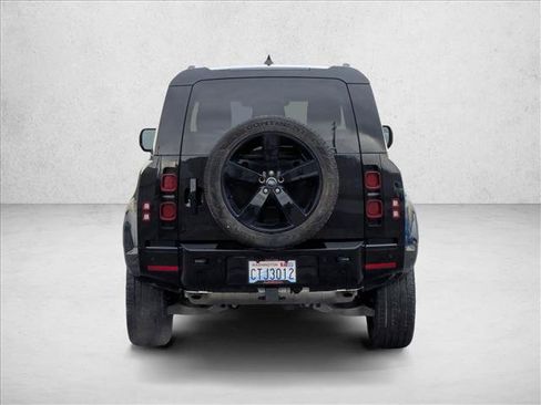 New 2025 Land Rover Defender 90 X-Dynamic SE AWD/4WD image 7