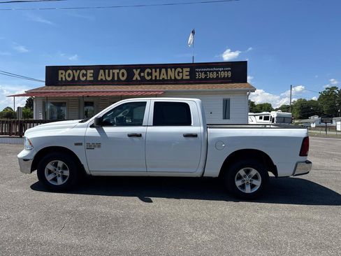 Used 2020 RAM 1500 Tradesman w/ Chrome Plus Package RWD image 22