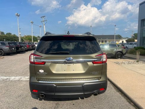 Used 2025 Subaru Ascent Touring AWD/4WD image 5