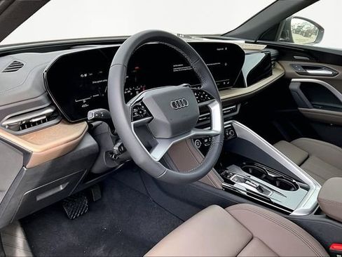 New 2025 Audi Q5 Premium Plus AWD/4WD image 6