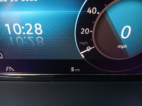 New 2026 Volkswagen Atlas Cross Sport SE image 16