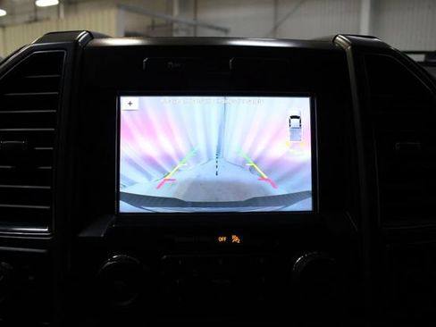 Used 2017 Ford F150 XLT w/ Equipment Group 302A Luxury AWD/4WD image 4