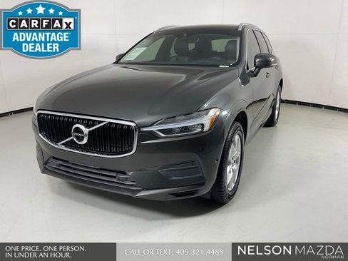 Used 2019 Volvo XC60 T5 Momentum w/ Premium Package FWD image 1