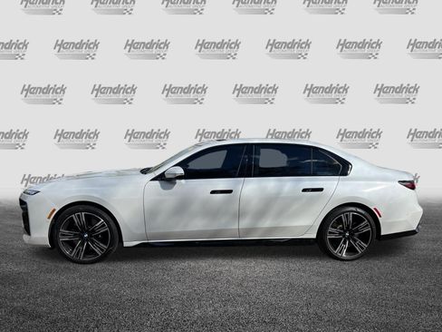 Used 2025 BMW 760i xDrive w/ Executive Package AWD/4WD image 7
