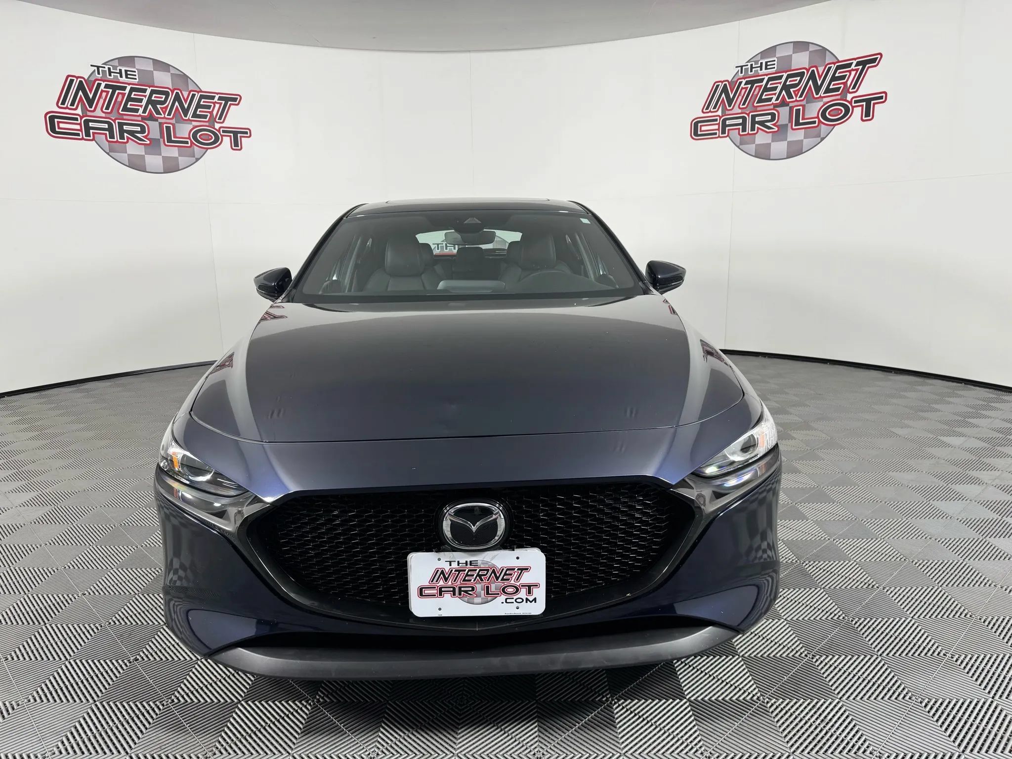 Used 2023 MAZDA MAZDA3 s FWD image 2
