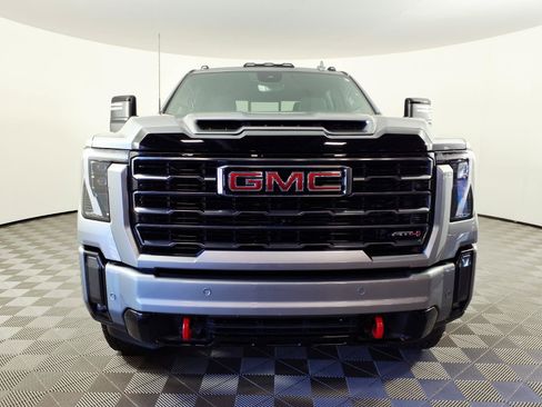 Used 2024 GMC Sierra 2500 AT4 w/ AT4 Premium Plus Package AWD/4WD image 2
