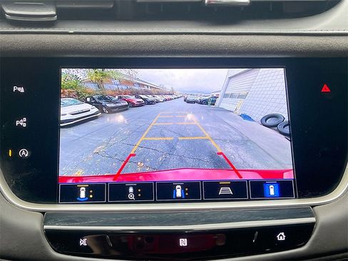 Used 2021 Cadillac XT5 Sportv w/ Platinum Package image 14