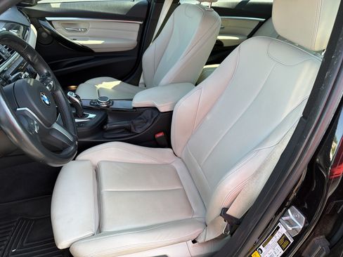 Used 2017 BMW 340i Sedan RWD image 16