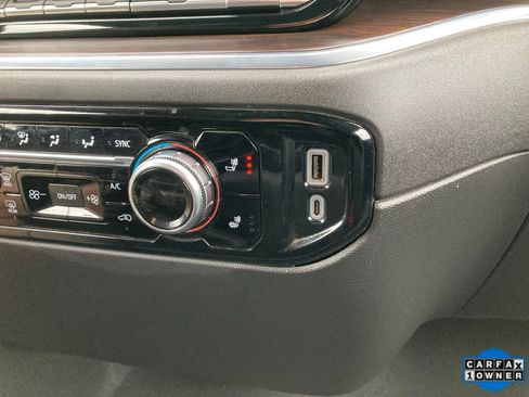 Certified 2024 GMC Sierra 1500 SLT image 28