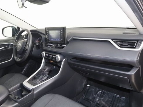 Used 2021 Toyota RAV4 XLE image 37