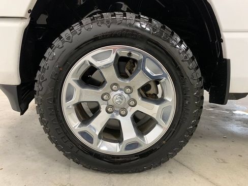 Used 2020 RAM 1500 Big Horn AWD/4WD image 2