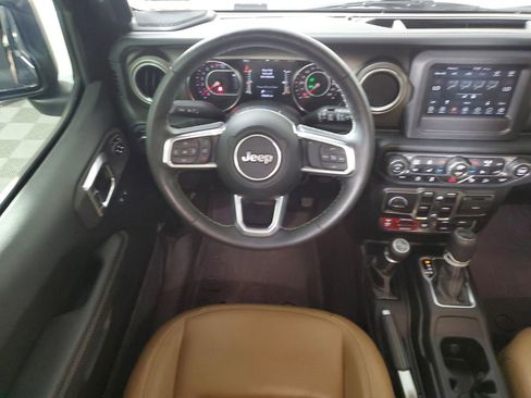 Used 2020 Jeep Wrangler Unlimited Rubicon w/ Safety Group AWD/4WD image 14